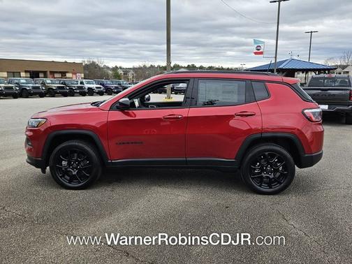 red hot pearlcoat 2026 Jeep Compass Latitude