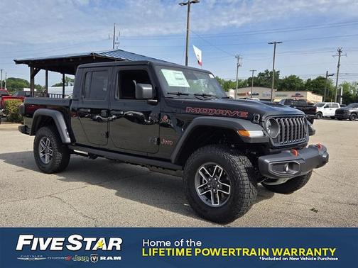 Black Clearcoat 2026 Jeep Gladiator Mojave