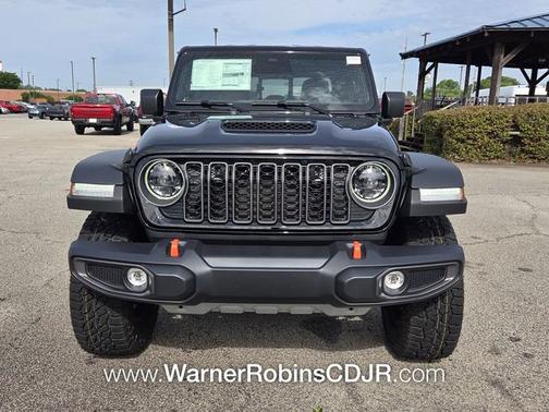 Black Clearcoat 2026 Jeep Gladiator Mojave