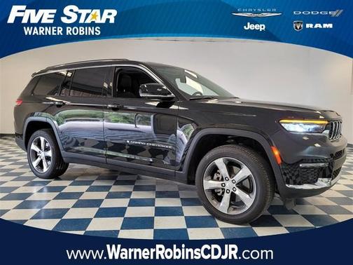Photo 1 of 35 of 2021 Jeep Grand Cherokee L Limited