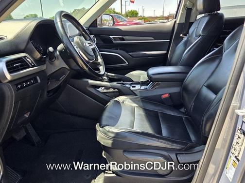 Silver 2020 Kia Telluride LX