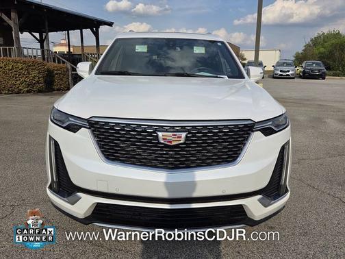 Crystal White 2024 Cadillac XT6 Luxury