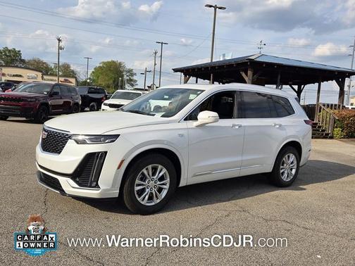 Crystal White 2024 Cadillac XT6 Luxury