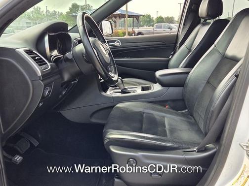Bright White Clearcoat 2020 Jeep Grand Cherokee Altitude
