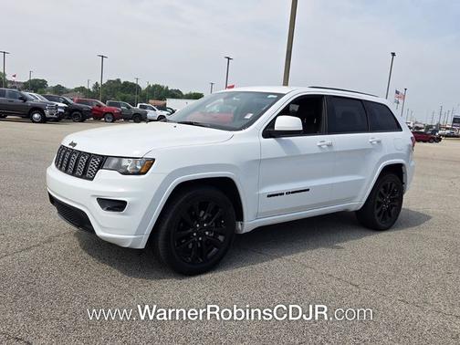 Bright White Clearcoat 2020 Jeep Grand Cherokee Altitude