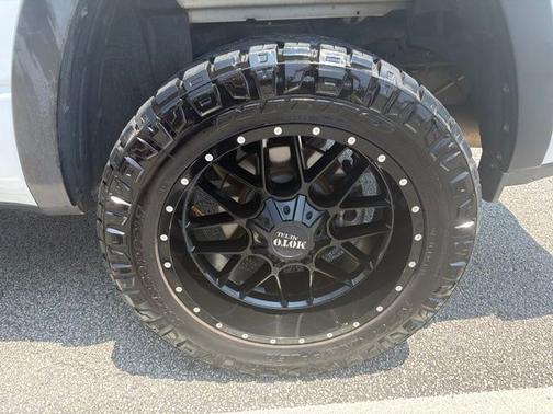 Bright White Clearcoat 2020 RAM 1500 Rebel