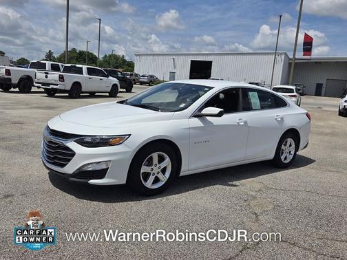 Summit White 2024 Chevrolet Malibu LT