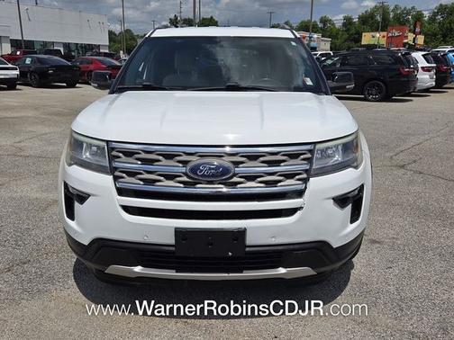 Oxford White 2018 Ford Explorer XLT