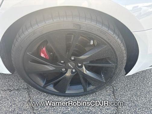 White 2023 Genesis G70 3.3T