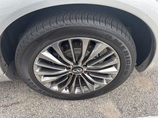Liquid Platinum 2019 INFINITI QX80 LUXE
