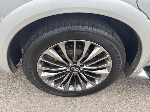 Liquid Platinum 2019 INFINITI QX80 LUXE
