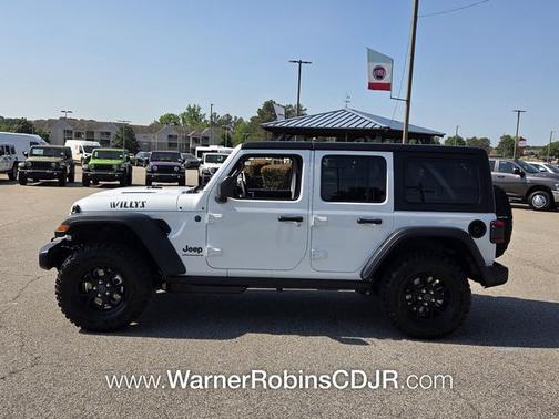 Bright White Clearcoat 2026 Jeep Wrangler Willys