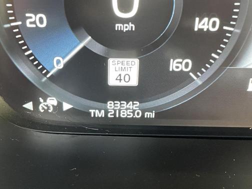 2017 Volvo S90 T6 Momentum