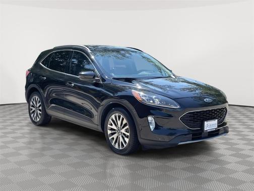 2020 Ford Escape Titanium Hybrid