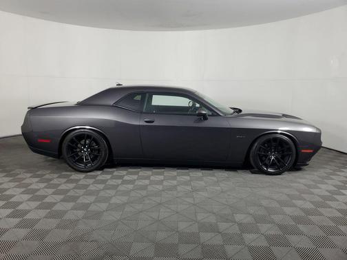 2016 Dodge Challenger R/T