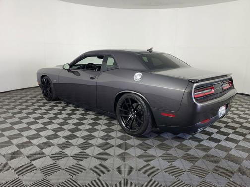 2016 Dodge Challenger R/T