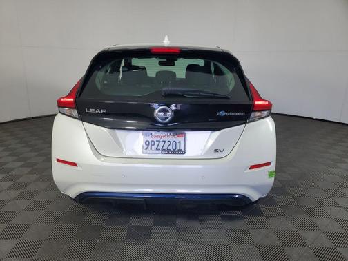 2022 Nissan Leaf SV