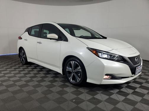 2022 Nissan Leaf SV