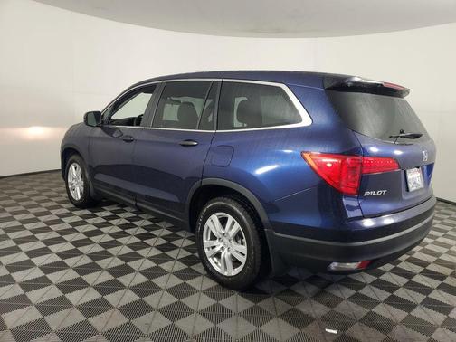 2016 Honda Pilot LX