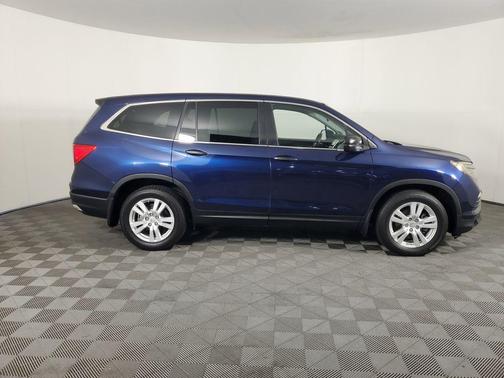 2016 Honda Pilot LX