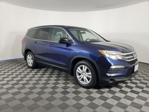 2016 Honda Pilot LX