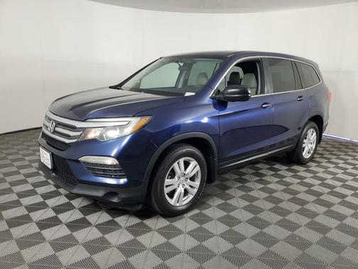 2016 Honda Pilot LX