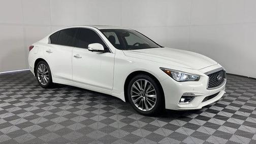 2022 INFINITI Q50 LUXE