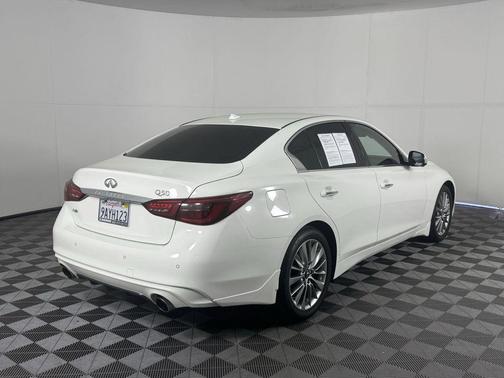 2022 INFINITI Q50 LUXE