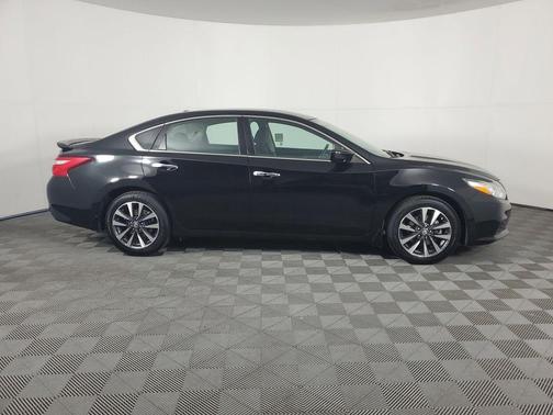 2016 Nissan Altima 2.5 SV
