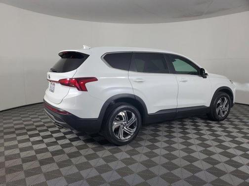 2021 Hyundai SANTA FE SE