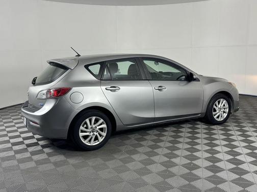 2013 Mazda Mazda3 i Touring