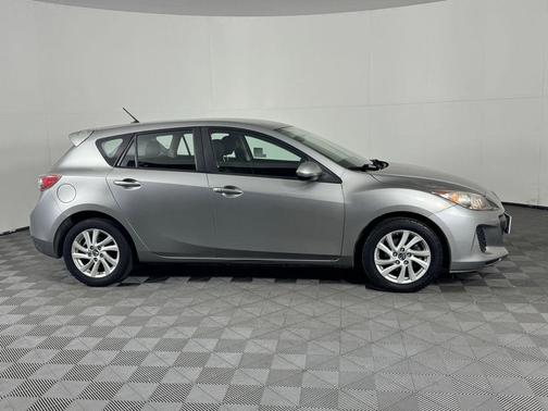 2013 Mazda Mazda3 i Touring