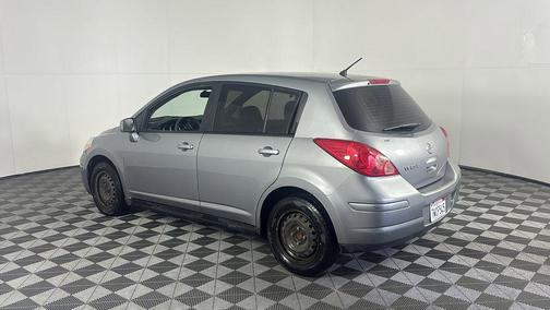 2012 Nissan Versa 1.8 S