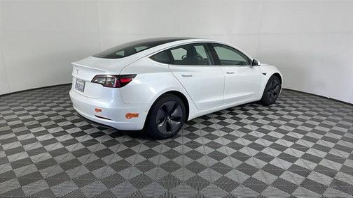 2020 Tesla Model 3 Standard Range Plus