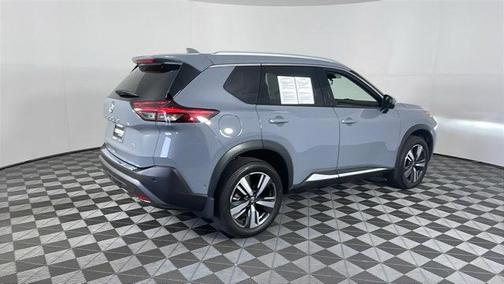 2022 Nissan Rogue SL