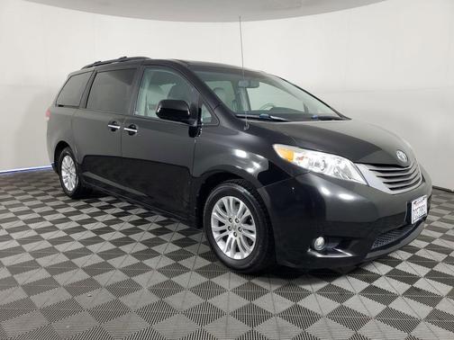 2013 Toyota Sienna 