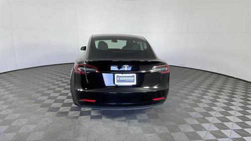 2022 Tesla Model 3 Base