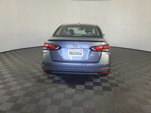 2020 Nissan Versa 1.6 SR