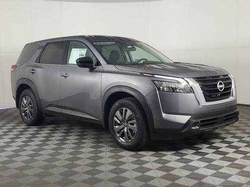 2025 Nissan Pathfinder S