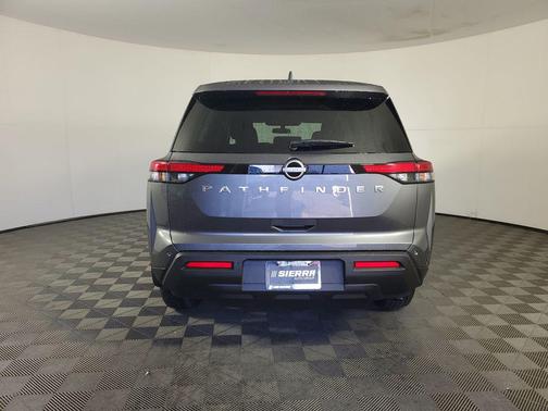 2025 Nissan Pathfinder S