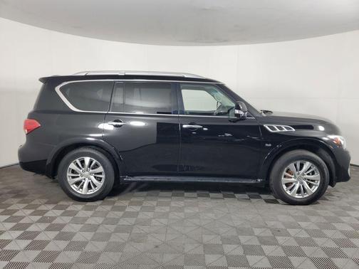 2017 INFINITI QX80 Base