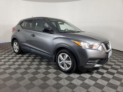 2020 Nissan Kicks S