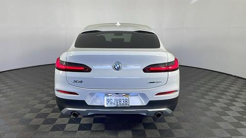 2021 BMW X4 xDrive30i