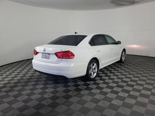 2015 Volkswagen Passat 1.8T Limited Edition
