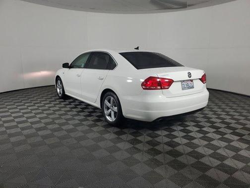 2015 Volkswagen Passat 1.8T Limited Edition
