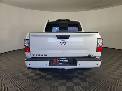 2021 Nissan Titan SV