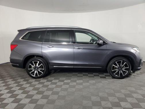 2019 Honda Pilot Touring 7-Passenger