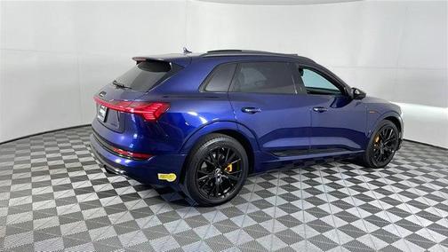 2022 Audi e-tron Prestige