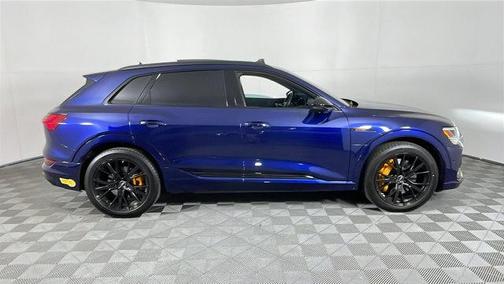 2022 Audi e-tron Prestige