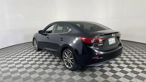 2018 Mazda Mazda3 Touring